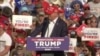 Donald Trump est blessé par des coups de feu lors d'un rassemblement de campagne