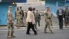 Duta Besar AS untuk PBB Linda Thomas-Greenfield saat berkunjung ke sisi selatan desa gencatan senjata Panmunjom di Zona Demiliterisasi (DMZ) yang membagi kedua Korea, Korea Selatan, 16 April 2024. (Foto: JUNG YEON-JE melalui REUTERS)