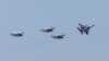 파키스탄 공군 JF-17 전투기들이 비행하고 있다. (자료사진)