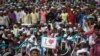 ফাইল - ভারতের কলকাতায় মুসলমানরা মহানবী হযরত মোহাম্মদ (সাঃ) সম্পর্কে কটূক্তির জন্য ভারতীয় জনতা পার্টির (বিজেপি) সদস্যের গ্রেপ্তারের দাবীতে বিক্ষোভ সমাবেশ করছে। ১৪ জুন, ২০২২। 