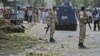 دپاکستان اقتصادي مرکز کراچۍ کې دشورو په ورځ داړي گړي بيلا بيلو پيښو کې ددوؤ پوليس عسکرو پشمول لږ ترلږه 8 کسان وژل شوي دي