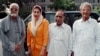 رسول بخش پلیجو (بائیں جانب) کی یکم اگست 1998ء کو کراچی پریس کلب میں لی گئی ایک تصویر جس میں وہ سابق وزیرِ اعظم بے نظیر بھٹو اور بزرگ سیاست دان اجمل خٹک کے ہمراہ پریس کانفرنس کے لیے آرہے ہیں۔