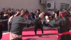 Alevîyen Amedê Aşure Belav Kirin