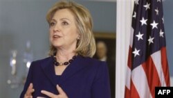 Ngoại trưởng Clinton nói chính phủ Libya phải chịu trách nhiệm về những gì diễn ra, phải hành động để chấm dứt bạo động, tôn trọng quyền phổ quát của người dân