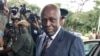 ARCHIVES - Le président angolais de l'époque, Jose Eduardo dos Santos, arrive au Mulungushi International Conference Center de Lusaka, en Zambie, le 12 avril 2008. 