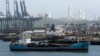El Canal de Panamá cobrará por primera vez un nuevo cargo a sus clientes navieros para enfrentar la crisis por la reducción de lluvias que impactan los niveles de agua para consumo humano. Foto AP.