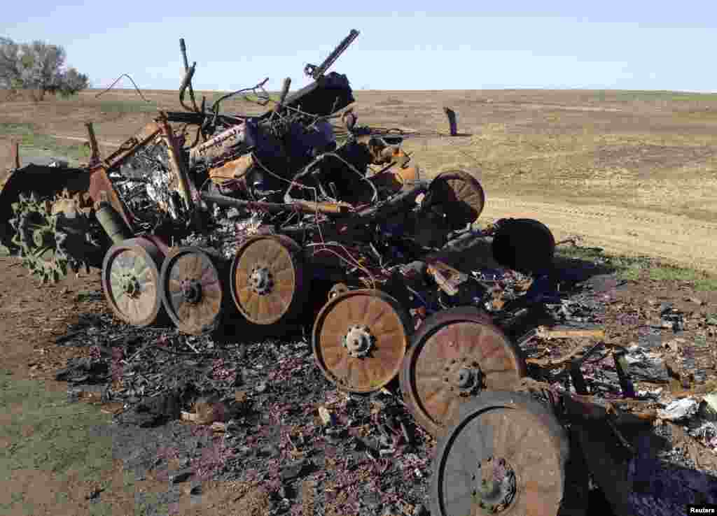 Російський БМП-2 біля Старобешіва.